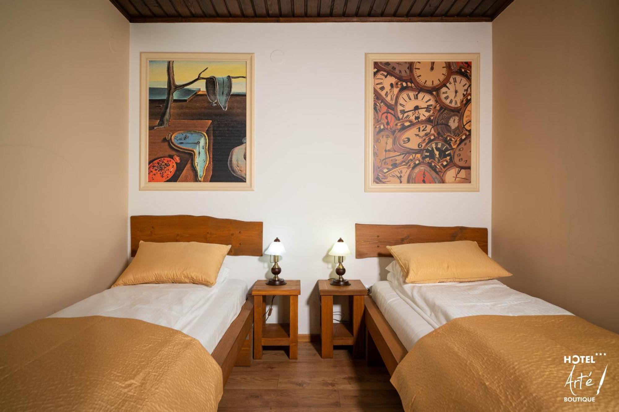 Art'E Boutique Rooms BaileTusnad Eksteriør bilde